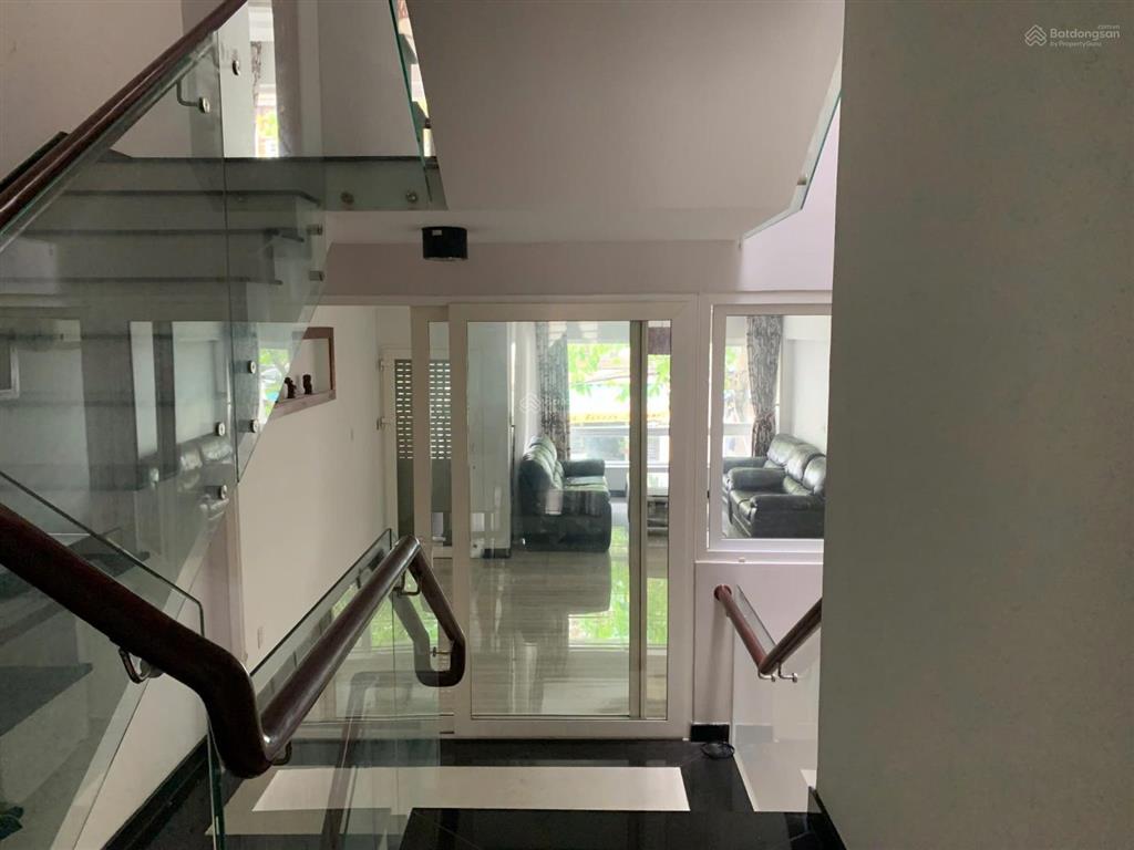 Bán nhà 5 tầng, đường số phạm hùng gần aeon mall phường 4, quận 8, giá 8.8 tỷ