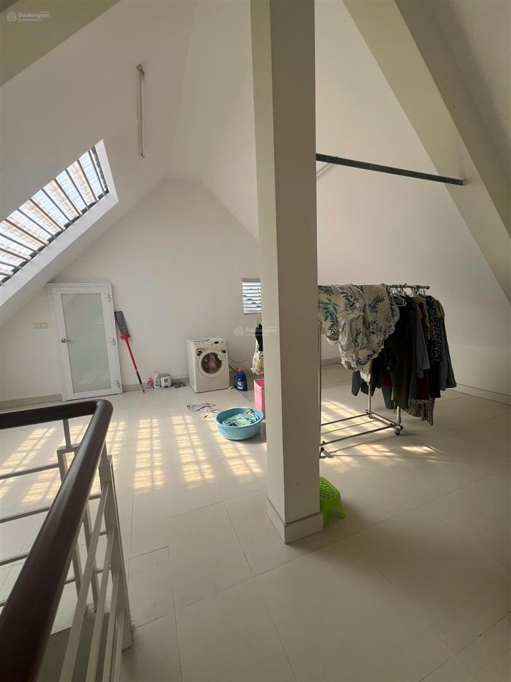 Biệt thự 30.5 tỷ 250m2 4 tầng kiên cố đầy đủ nội thất bình hưng hồ chí minh gấp bán 0907 881 ***