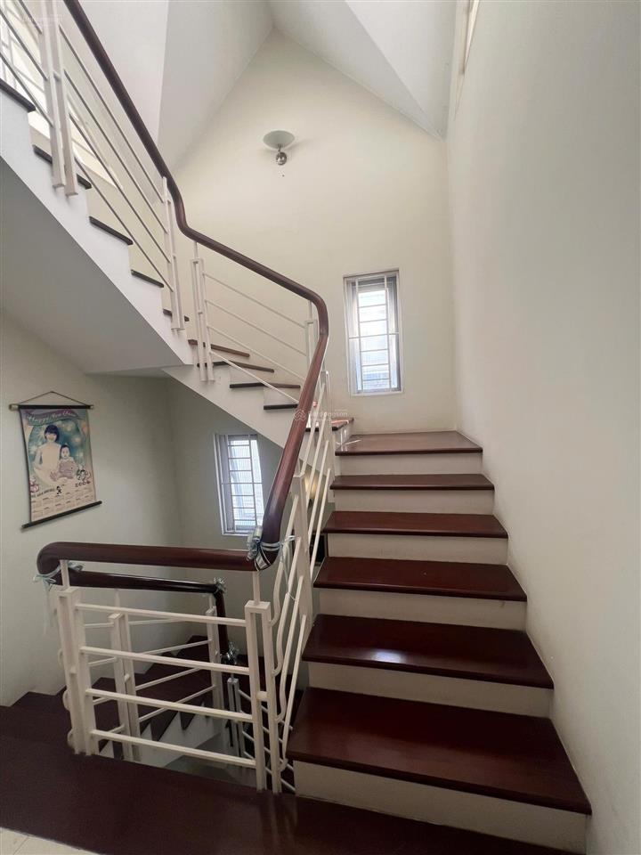 Biệt thự 30.5 tỷ 250m2 4 tầng kiên cố đầy đủ nội thất bình hưng hồ chí minh gấp bán 0907 881 ***