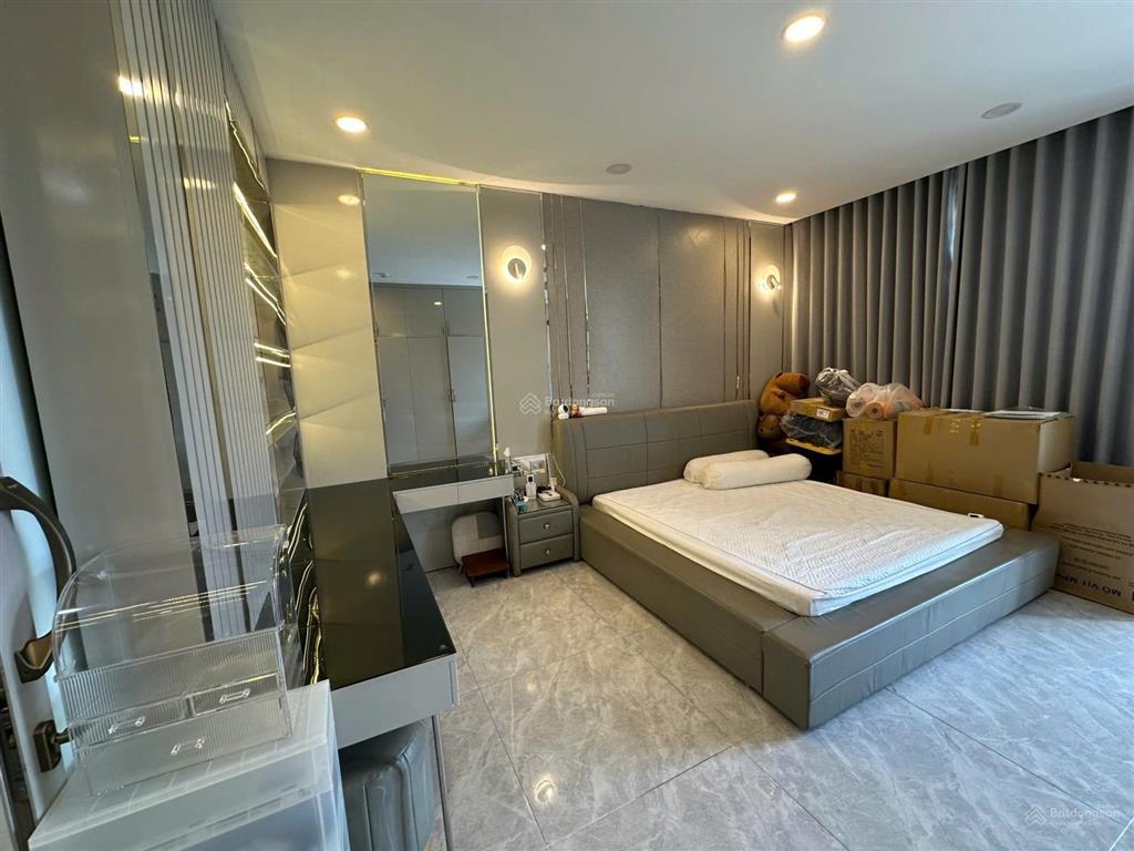 Chính chủ bán nhà mặt phố him lam 7 tầng có thang máy doanh thu 95 triệu mỗi tháng