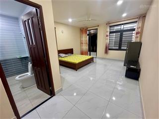 Nhà 5 tầng đầy đủ nội thất bán chính chủ 12tỷ5
