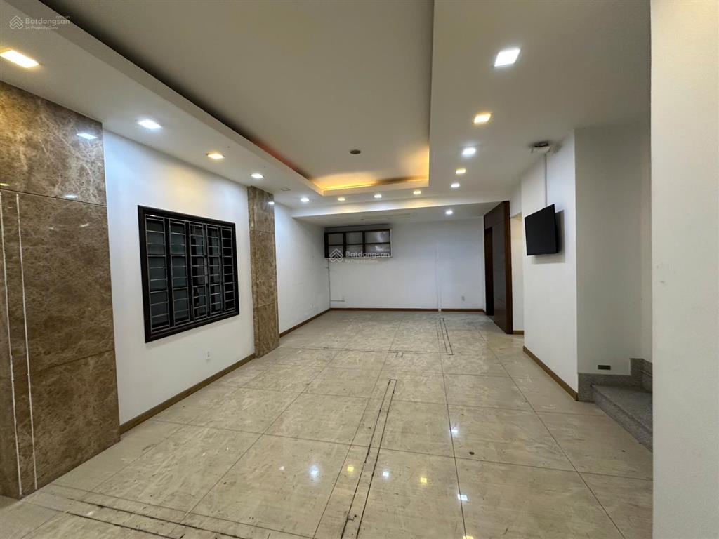 Cho thuê biệt thự đường 11 làm văn phòng công ty kết hợp để ở