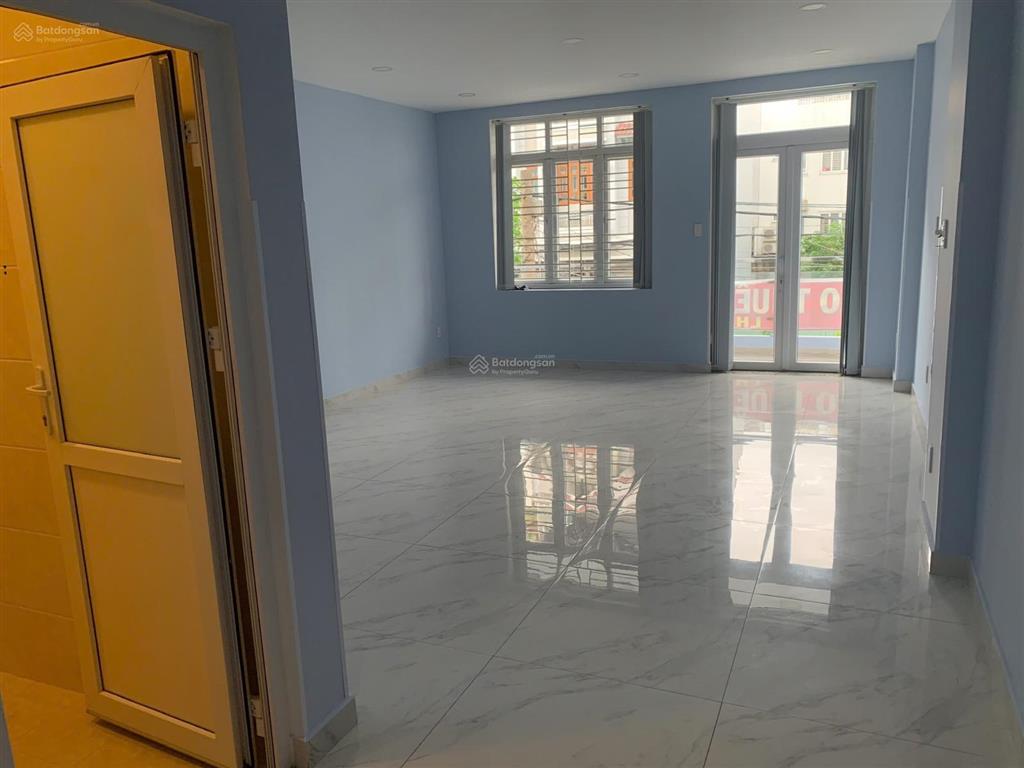 Cho thuê phòng trống 4 triệu, chỉ tính thêm điện và nước
