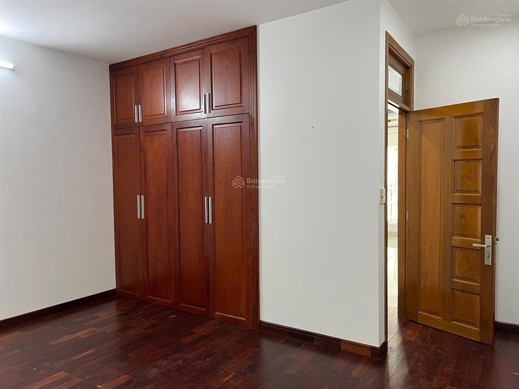 Nhà bán 4 tầng đường số cao lỗ chánh hưng đang có hợp đồng thuê 18 triệu