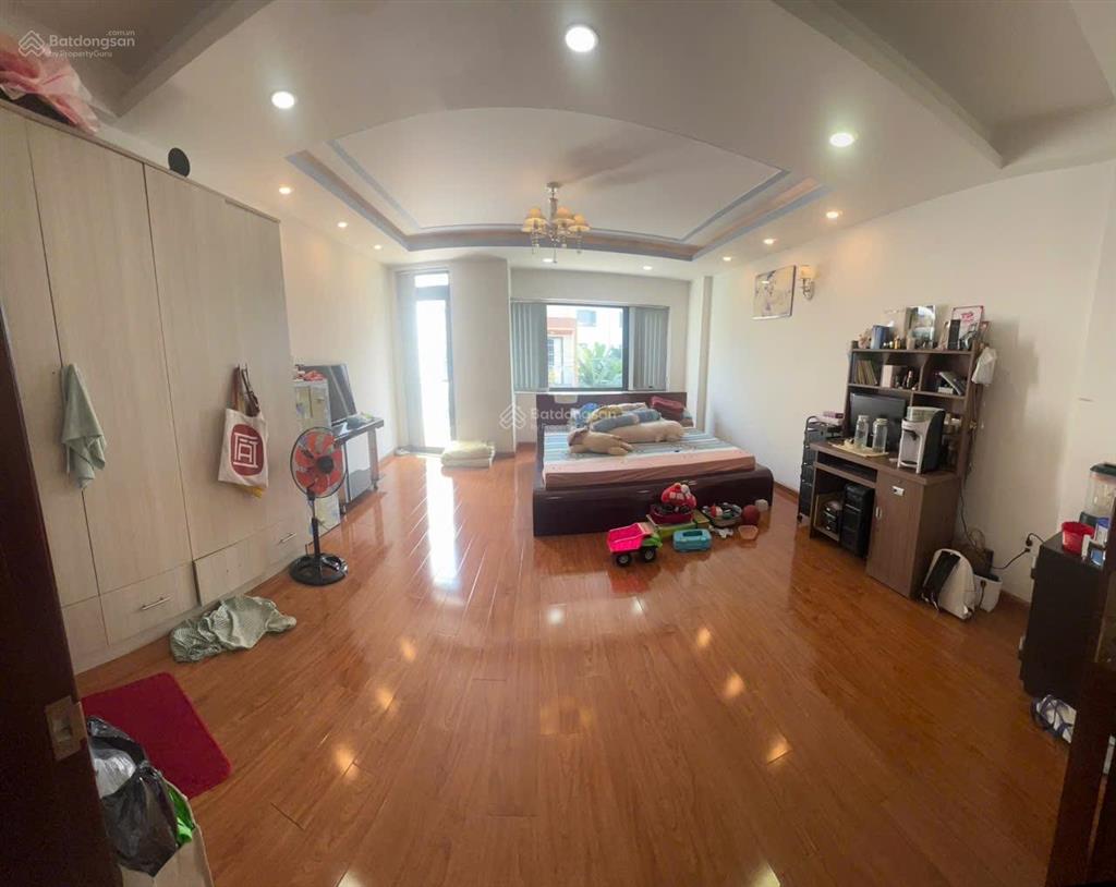 Nhà bán 4 tầng đường số cao lỗ chánh hưng đang có hợp đồng thuê 18 triệu