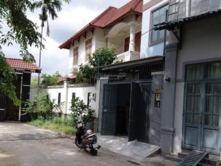 Cho thuê nhà nguyên căn hẻm 58 võ văn hát ngay ngã 3 lò lu 12 triệu