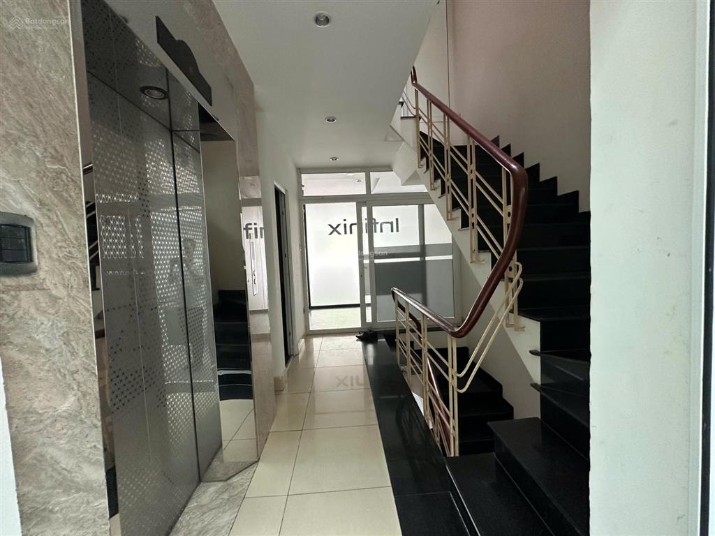 Mình chính chủ cho thuê tòa nhà văn phòng số 61 hoàng trọng mậu