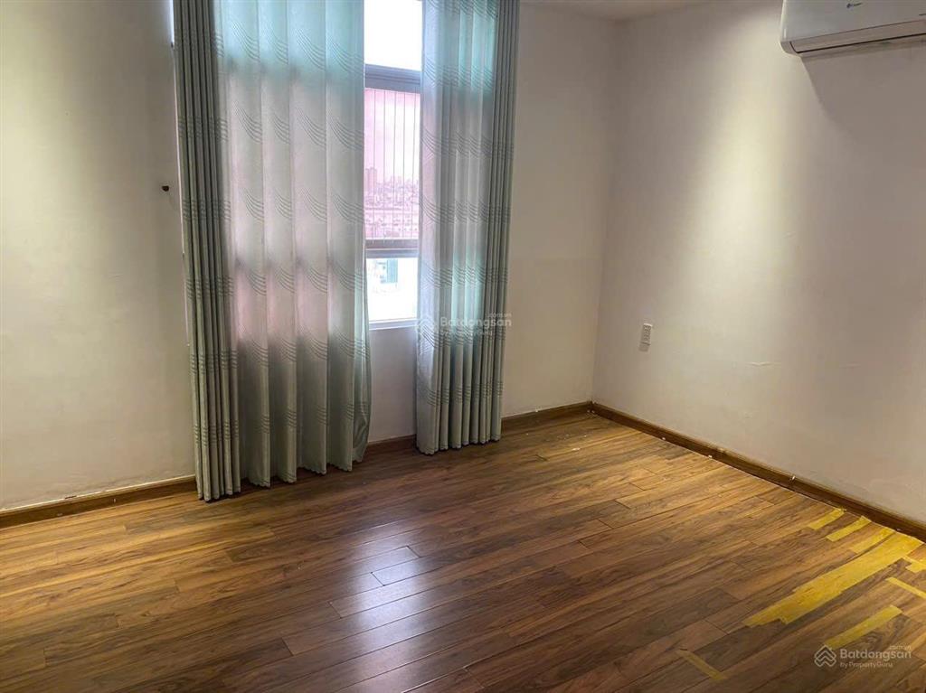 Hottt bán chcc cộng hòa plaza  q. tân bình, dt 100m2 3pn giá 6tỷ5 (có sổ hồng ). 0779 072 ***