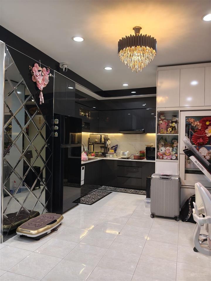 Bán cc 1pn, 1wc tại investco babylon, tân thành, 3,3 tỷ, 50m2, view đẹp, giá tốt