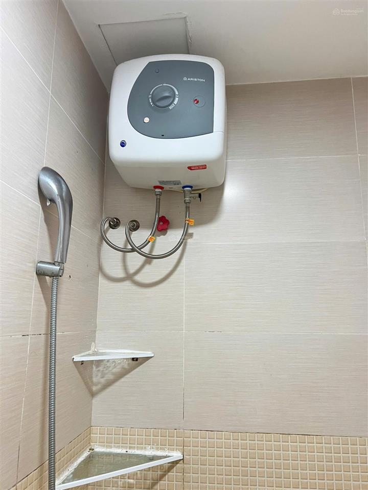 Hot cho thuê căn hộ oriental plaza 685 âu cơ, dt 85m2 2pn, 2wc giá 12tr, nhà mới  0779 072 ***