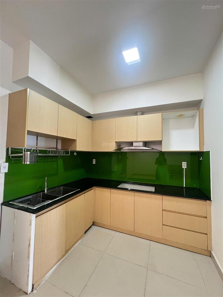 Hot cho thuê căn hộ oriental plaza 685 âu cơ, dt 85m2 2pn, 2wc giá 12tr, nhà mới  0779 072 ***