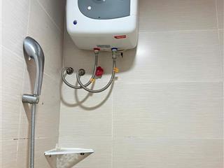 Nhà đẹp cho thuê căn hộ oriental plaza 685 âu cơ, 90 m2 2pn, 2wc giá 12tr .  0779 072 ***