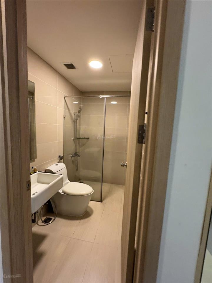 Cho thuê cc 2pn, 2wc, 70m2 tại viva riverside, giá tốt, võ văn kiệt, quận 6, hcm