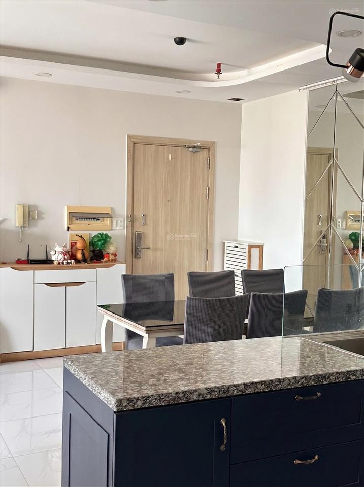 Cho thuê cc hùng vương plaza, giá tốt chỉ với 23 triệu, 129m2, 3pn, 2wc