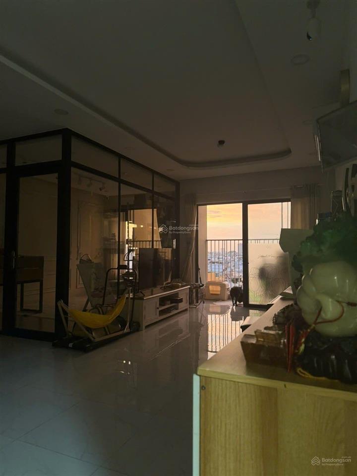 Bán gấp ch 2pn, 75m2 tại the harmona, tân bình, 5 tỷ vnd