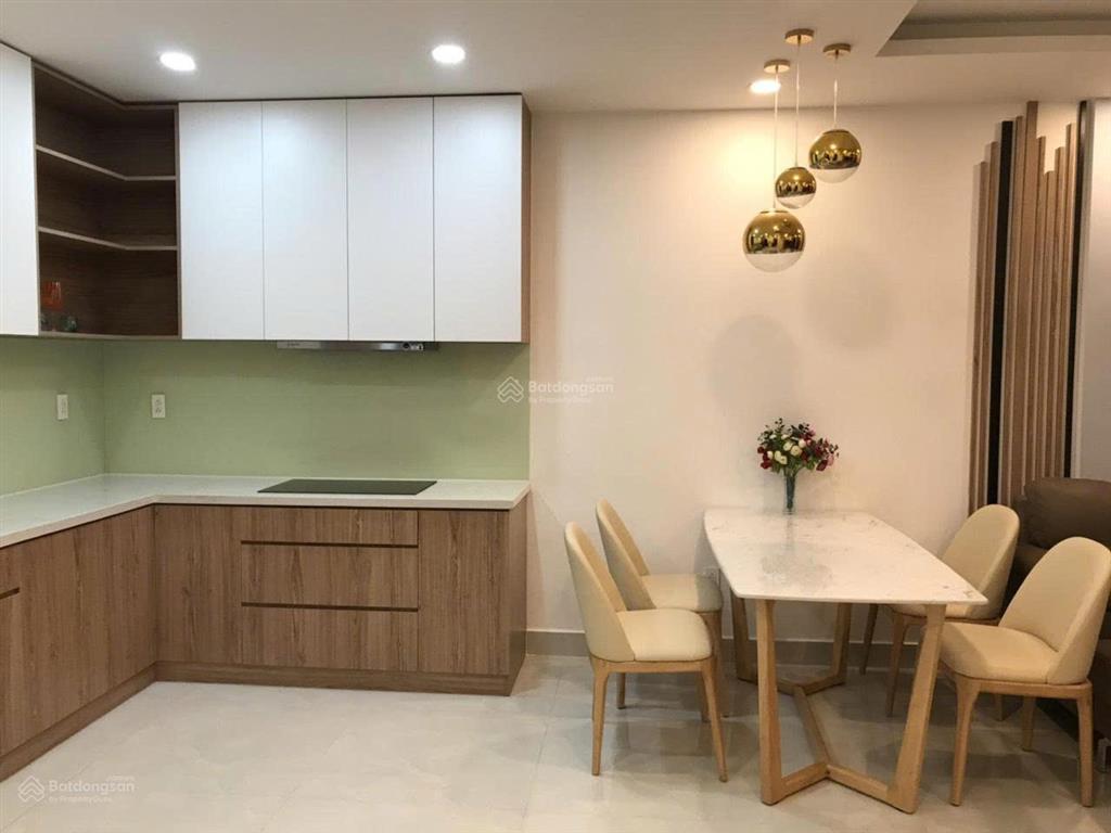 Chủ cần cho thuê căn hộ 2pn, 2wc tại chung cư kingdom 101, 17tr/th dt 72m², q10,  0779 072 ***
