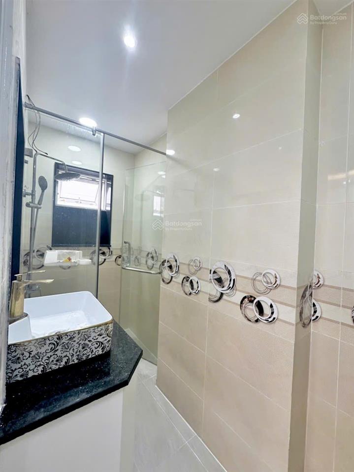 Hottt cho thuê căn hộ oriental, 2pn, 2wc, full nội thất, giá 13 triệu, view quận 1,  0901 381 ***