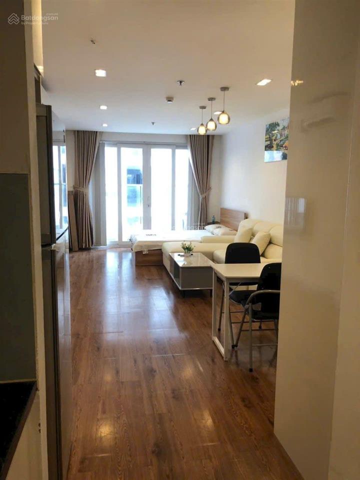 Cho thuê cc sky center, 12 triệu, 42m2, 1pn, 1wc, đẹp xuất sắc ở tân bình, hcm