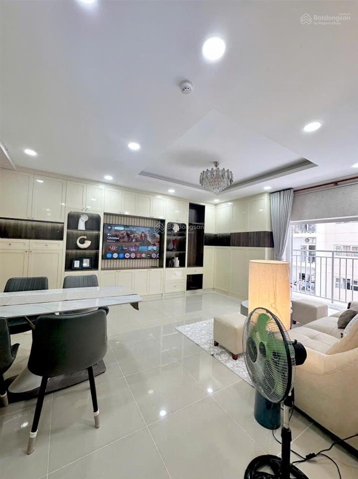 Bán căn hộ chung cư 3pn oriental plaza 685 âu cơ, 4,9 tỷ, 106m, giá cực chất, uy tín 0901 381 ***