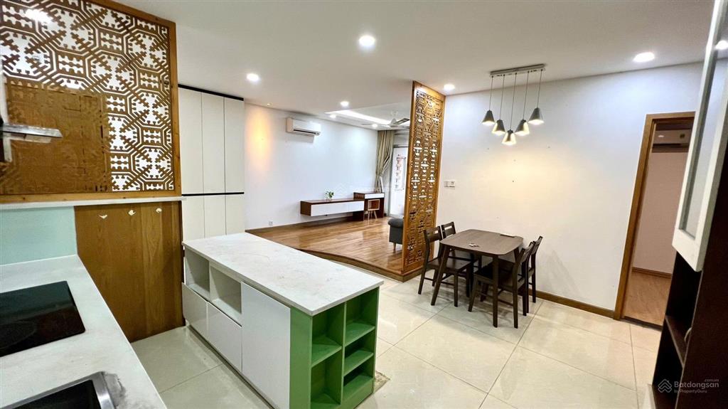 Căn hộ screc tower, 15 triệu, 100m2, 3pn, 2wc full nt, có siêu thị, q3  0901 381 ***