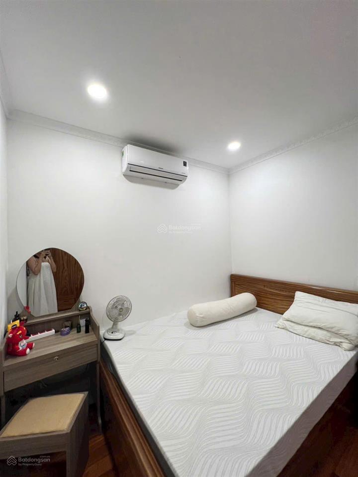 Nhanh tay cho thuê cc 2pn, 2wc, 78m² giá tốt tại oriental plaza, tân phú. giá 11tr 0901 381 ***