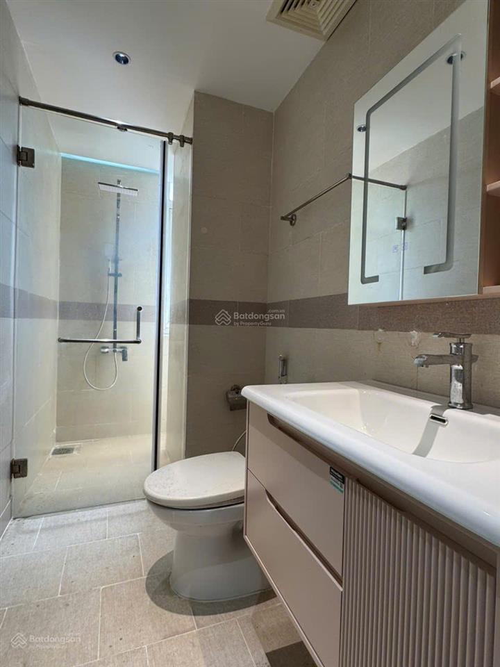 Cần cho thuê căn hộ 3pn, 2wc, 100m2, giá 16 triệu ở cộng hòa plaza, p.12, q.tân bình, hcm