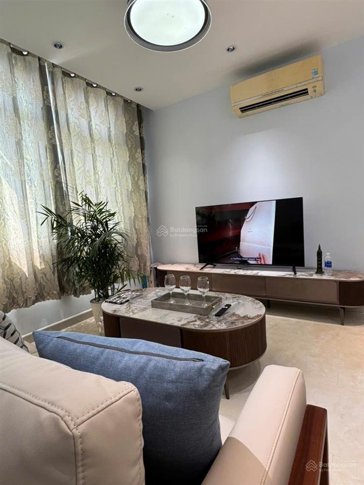Cần cho thuê căn hộ 3pn, 2wc, 100m2, giá 16 triệu ở cộng hòa plaza, p.12, q.tân bình, hcm