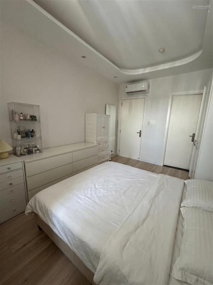 Hàng hiếm cho thuê cc chỉ 16 triệu 105m2 3 phòng ngủ tại cộng hòa plaza  tân bình 0901 381 ***