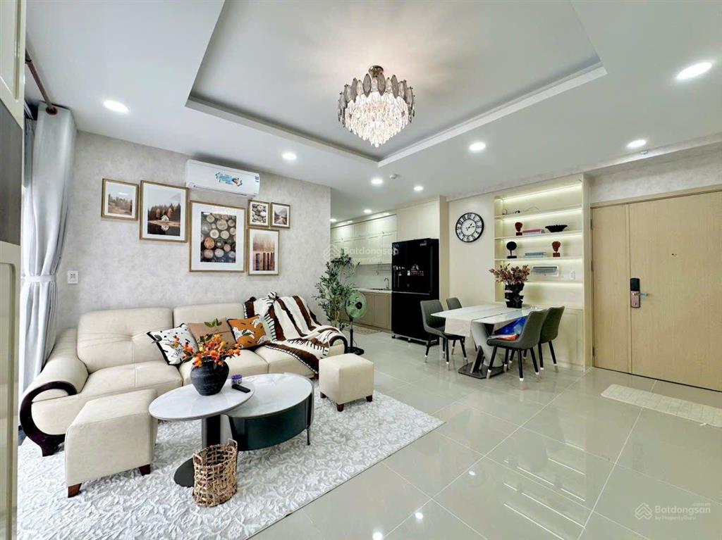 Bán cc 3pn, 106m2, 5 tỷ ở oriental plaza 685 âu cơ, tân phú, tp. hồ chí minh