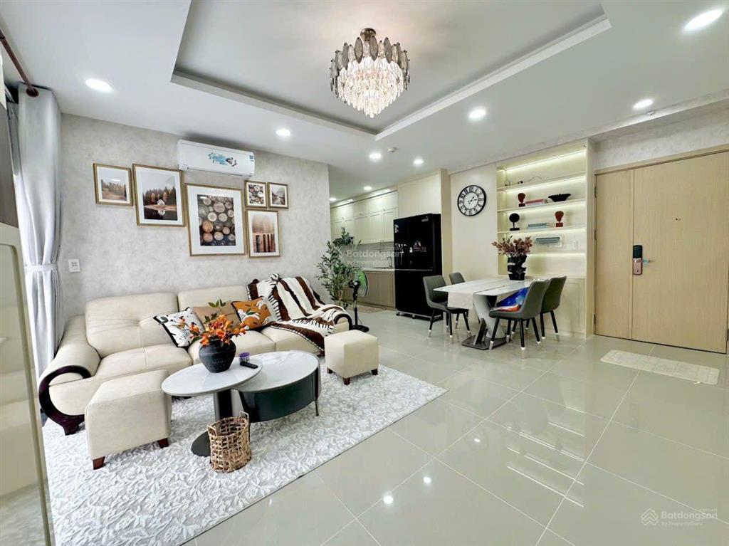 Bán cc 3pn, 106m2, 5 tỷ ở oriental plaza 685 âu cơ, tân phú, tp. hồ chí minh