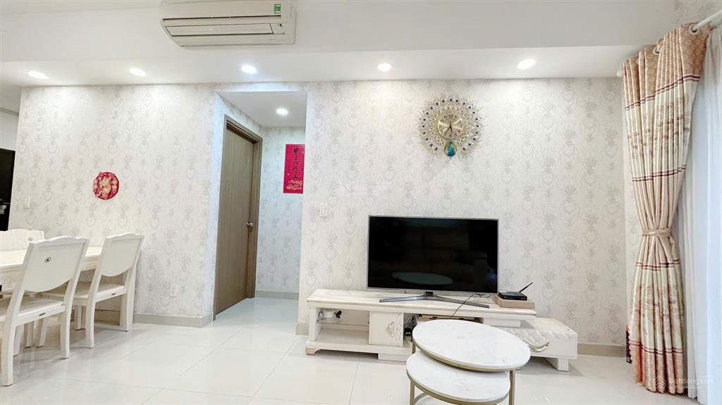 Cần cho thuê căn hộ cc hoa sen, q11 dt 65m2, 2pn 2wc giá 11tr/tháng nhà đẹp 0901 381 ***