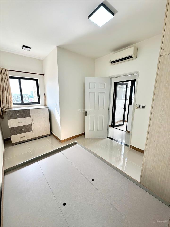 Chủ cần bán chcc tân hương tower, tân phú. dt 72m2 2pn 2wc, giá 2 tỷ 700, giá tốt thị trường