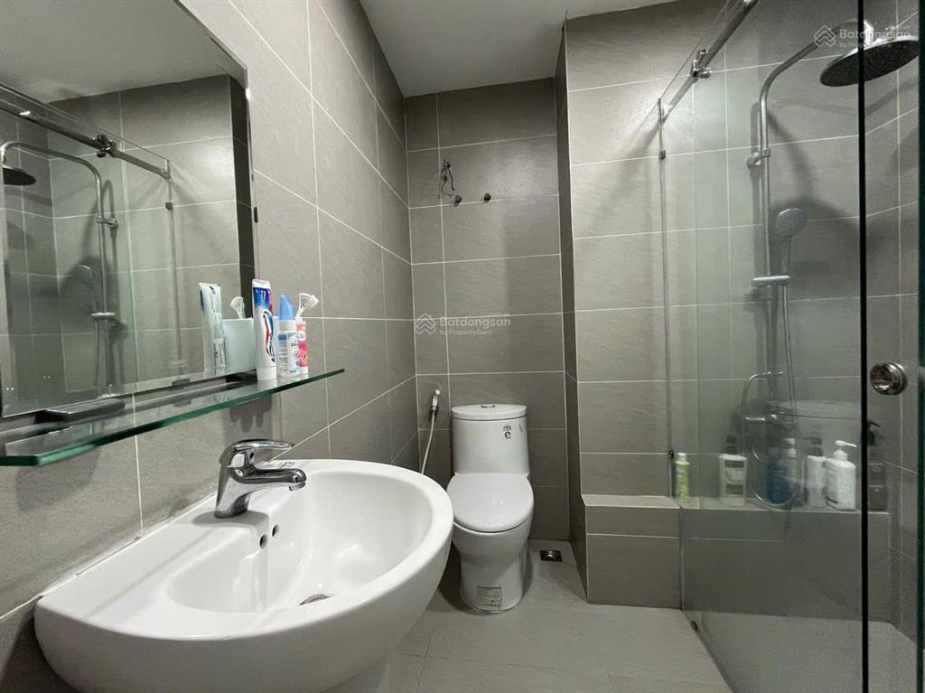 Hottt cho thuê căn hộ chung cư res green tân phú dt 70m2 2pn 2wc 14tr giá tốt, view đẹp