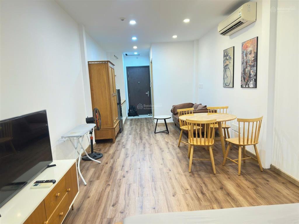 Cho thuê cc kingston residence, 11 triệu, 40m2, 1pn, 1wc, đẹp, nhiều tiện ích