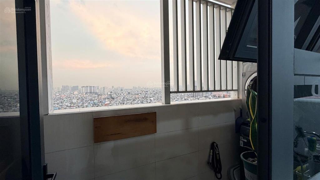 Cho thuê cc 2pn, 2wc, 75m2 tại cao ốc căn hộ h2  hoàng diệu, giá siêu hời, hot