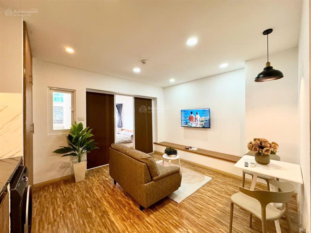 Cho thuê căn hộ quận 4 ban công đẹp, full nội thất, giá tốt, gần cầu ông lãnh