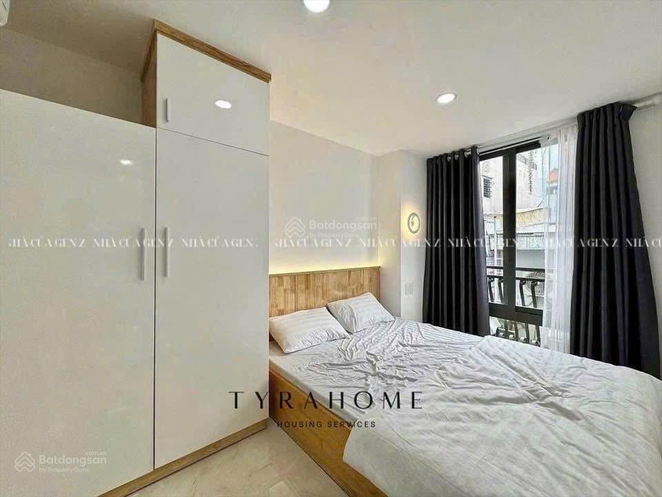 Cho thuê căn hộ quận 4 ban công thoáng full nội thất giá rẻ bất ngờ sát quận 1!