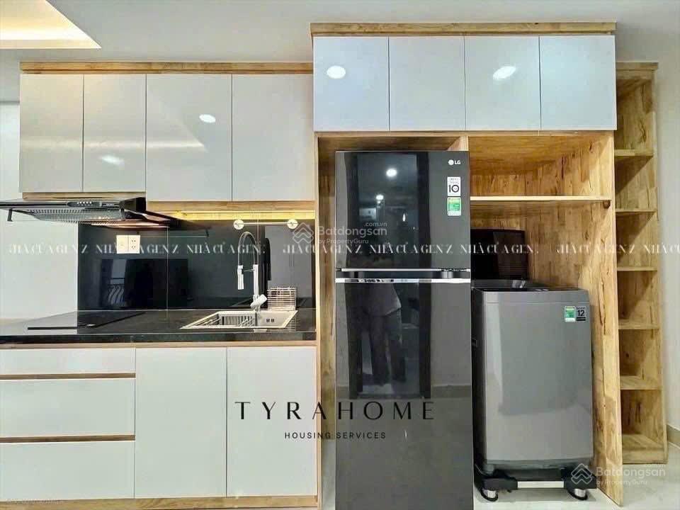 Cho thuê căn hộ quận 4 ban công thoáng full nội thất giá rẻ bất ngờ sát quận 1!