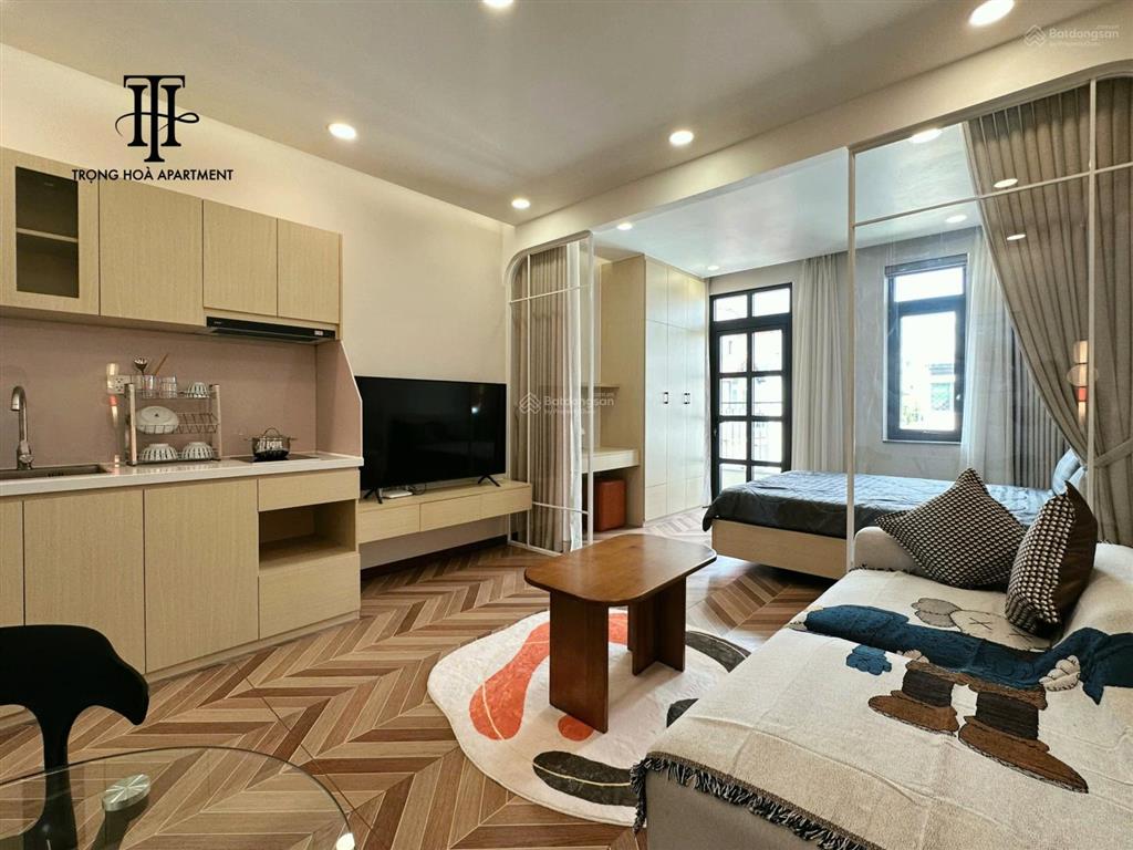 Cho thuê căn hộ 1pn ban công đẹp quận 1 tách bếp riêng, giá tốt, ở ngay trung tâm