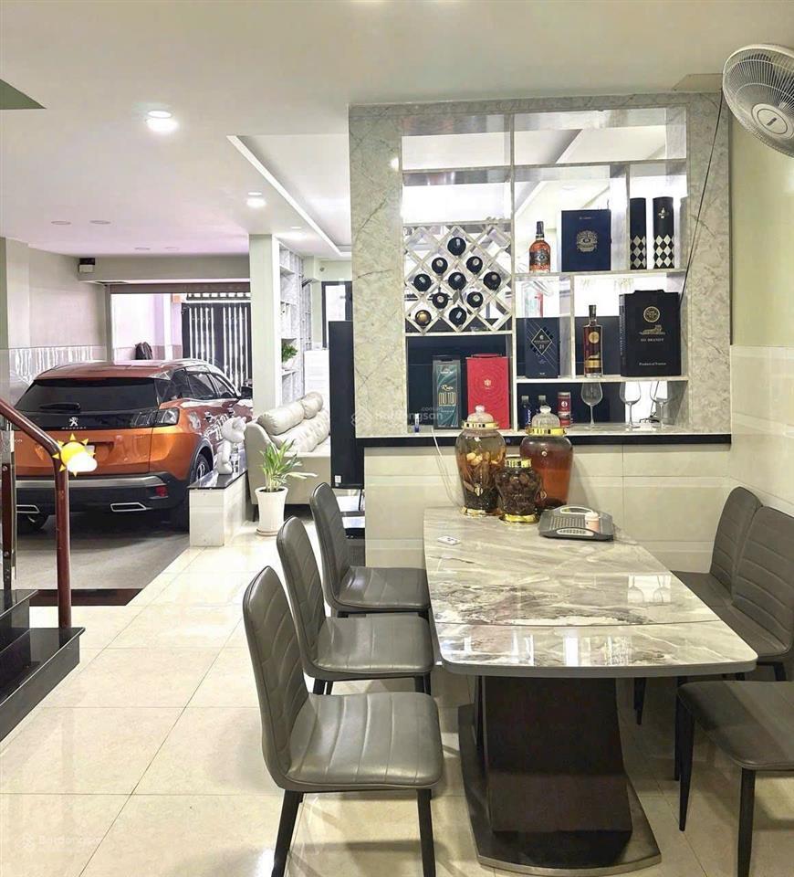 Cho thuê nhà phố 2 lầu kdc tân quy đông  6mx18m 4pn, 4wc giá thuê 31 triệu thương lượng