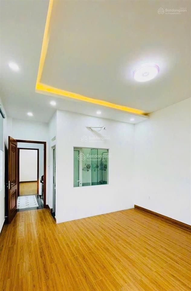 Nhà mới 3 tầng góc 2 mặt tiền kdc tân quy đông  6m x 15m, giá 18 tỷ tl chính chủ