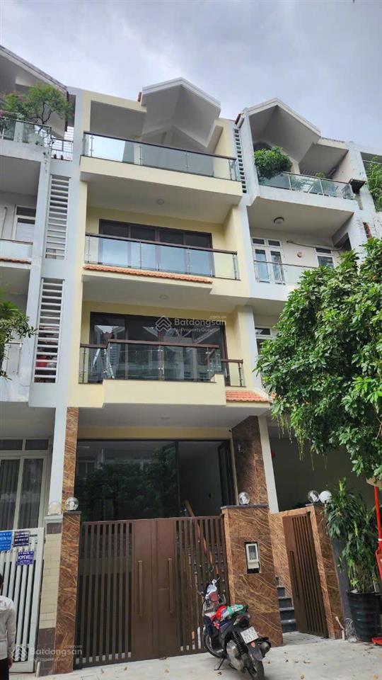 Nhà 4 lầu kdc himlam (6pn6wc) giá thuê 40 triệu/th