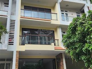 Nhà 4 lầu kdc himlam (6pn6wc) giá thuê 40 triệu/th