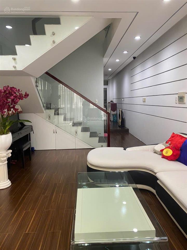 Nhà 4 lầu kdc himlam (6pn6wc) giá thuê 40 triệu/th