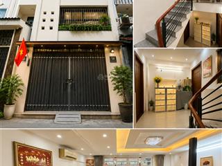 Nhà 2 lầu hẻm xe hơi lâm văn bền giá tốt 10,5 tỷ