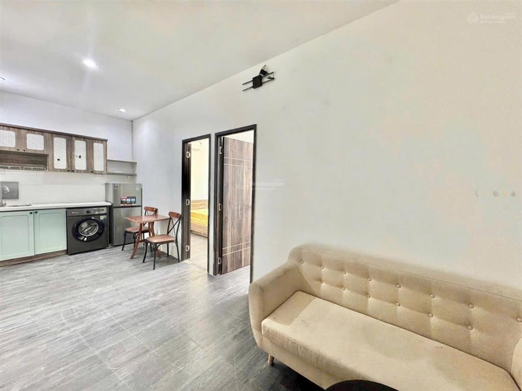 Cho thuê căn hộ 2pn (60m2) full nội thất cao thắng q3 gần ueh, đh sài gòn