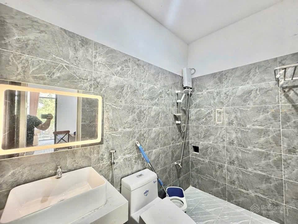 Cho thuê căn hộ 2pn (60m2) full nội thất cao thắng q3 gần ueh, đh sài gòn