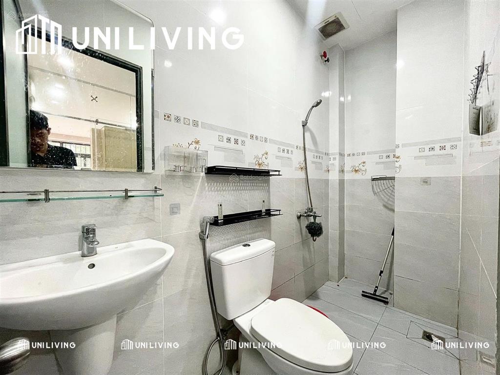 Cho thuê căn hộ 1pn tách bếp  ban công trần văn đang q3 gần toà nhà viettel