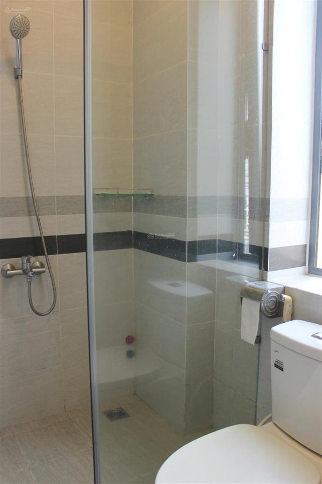 Căn hộ ban công thoáng full nội thất trần hưng đạo q1 gần chợ bến thành