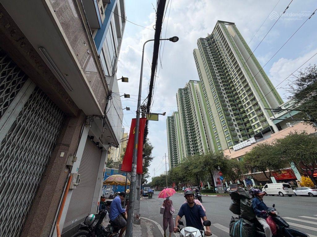 Bán nhà mặt tiền hồng bàng q5,6 tầng,8pn,5wc,gần thuận kiều .